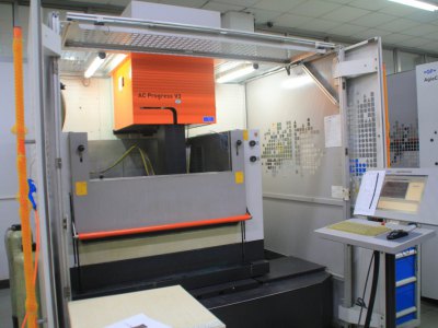 Drahterodiermaschine
