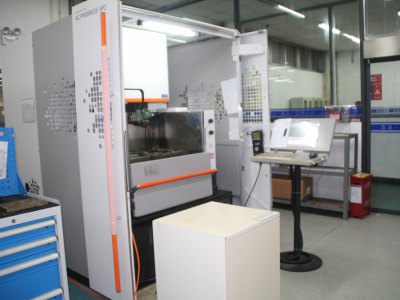 Drahterodiermaschine